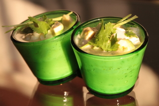 Jakobsmuschel-Vanille-Ceviche mit Avocado-Kokos-Gelee